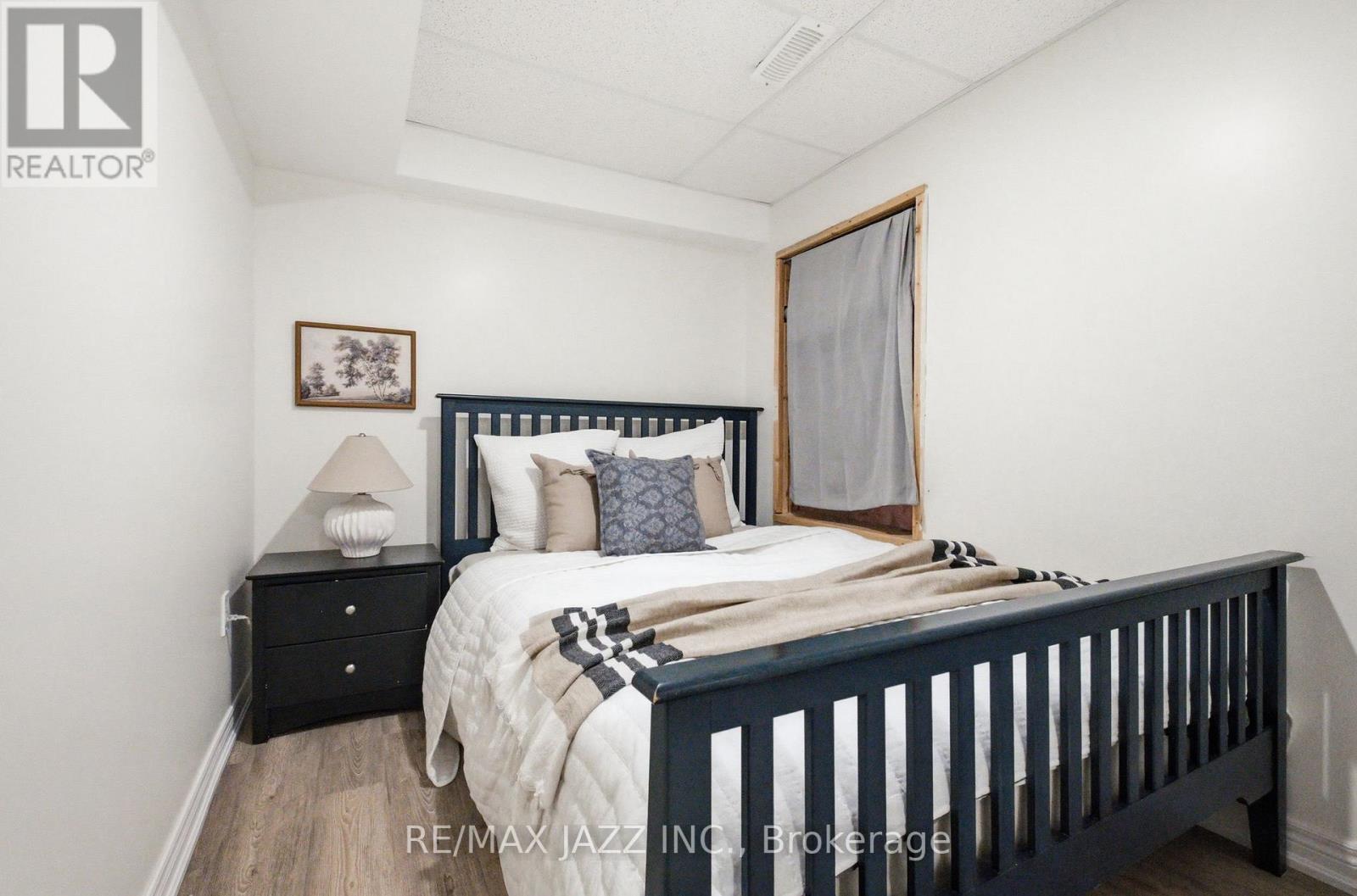 127 Laing Drive, Whitby, ON - Indoor Photo Showing Bedroom