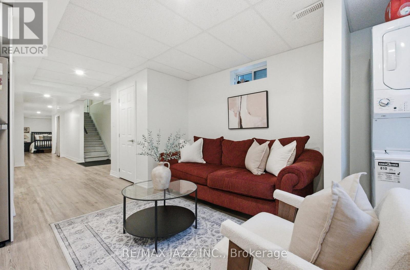 127 Laing Drive, Whitby, ON - Indoor