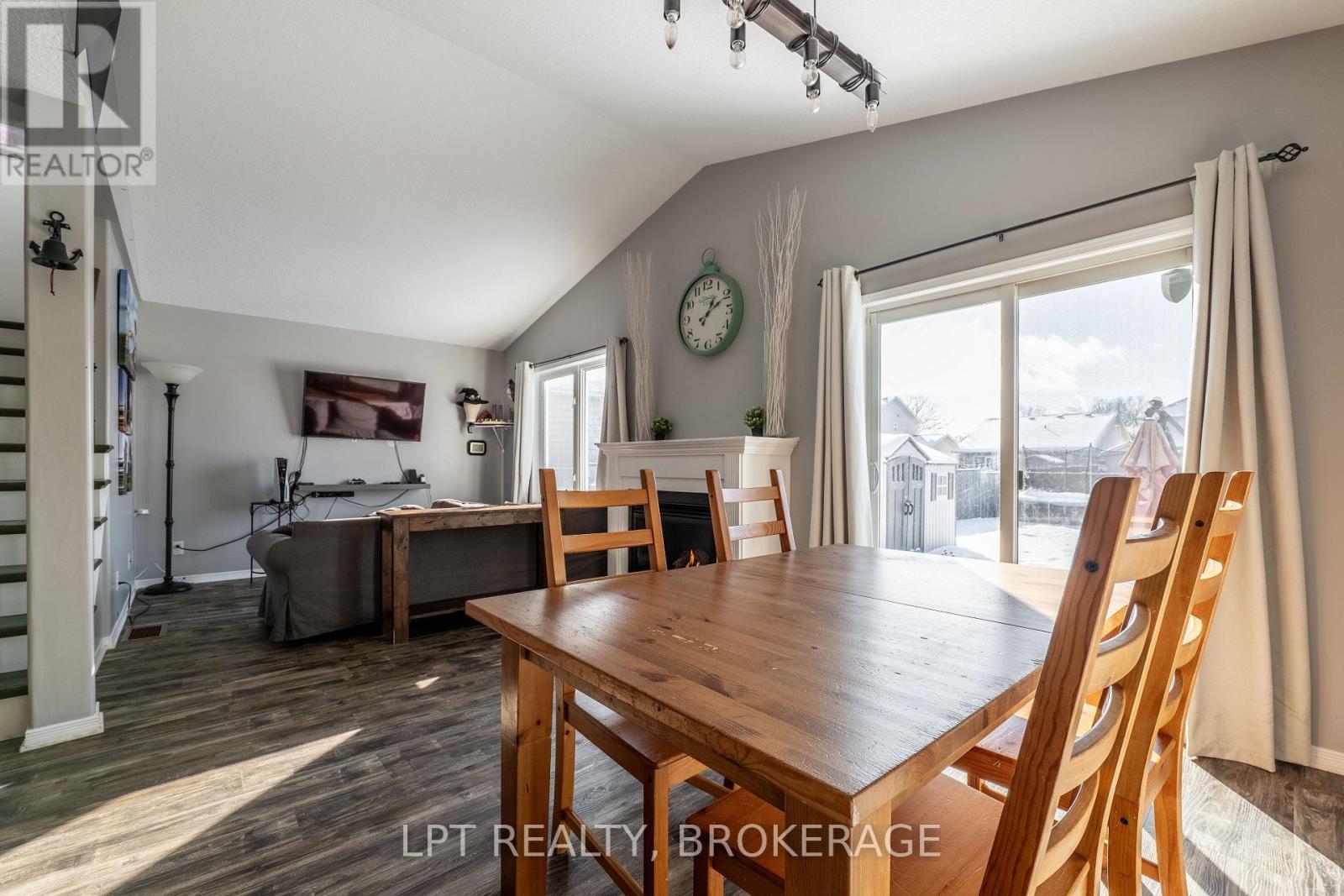 487 Mccallum Street, Kingston (Kingston East (Incl Barret Crt)), ON - Indoor Photo Showing Dining Room