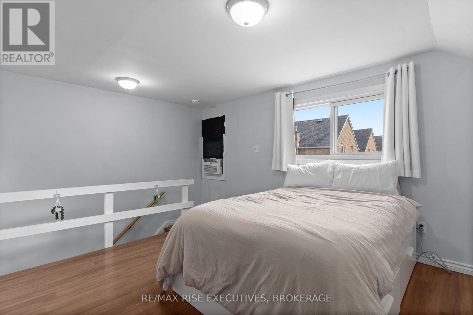 341 Division Street, Kingston (East Of Sir John A. Blvd), ON - Indoor Photo Showing Bedroom