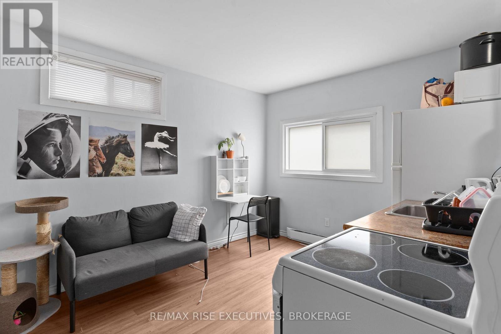 341 Division Street, Kingston (East Of Sir John A. Blvd), ON - Indoor