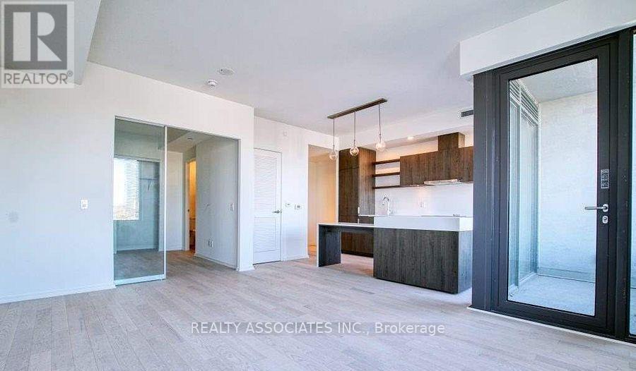 806 - 12 Bonnycastle Street, Toronto, ON - Indoor Photo Showing Kitchen