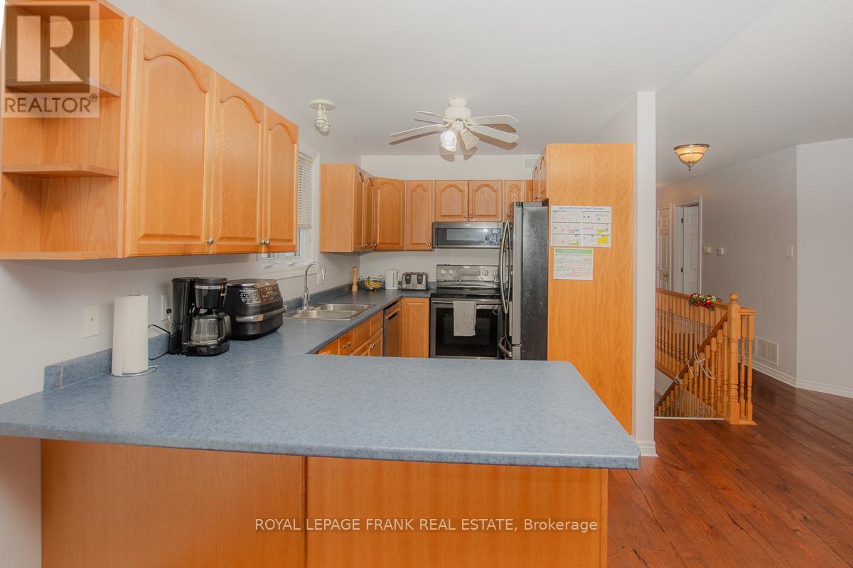 730 Old Norwood Road, Havelock-Belmont-Methuen (Belmont-Methuen), ON - Indoor Photo Showing Kitchen