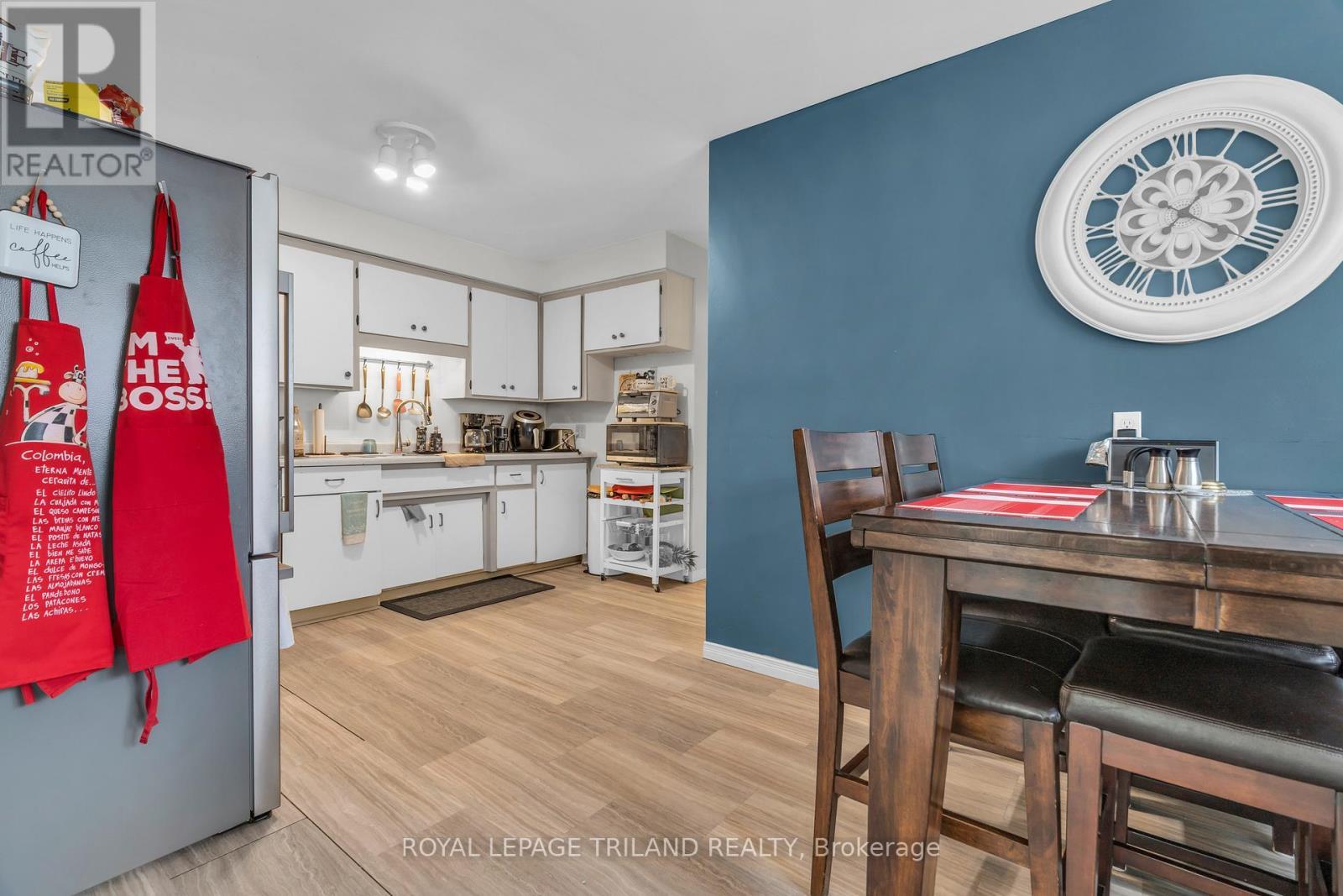 A - 195B Cedarvale Crescent, Waterloo, ON - Indoor