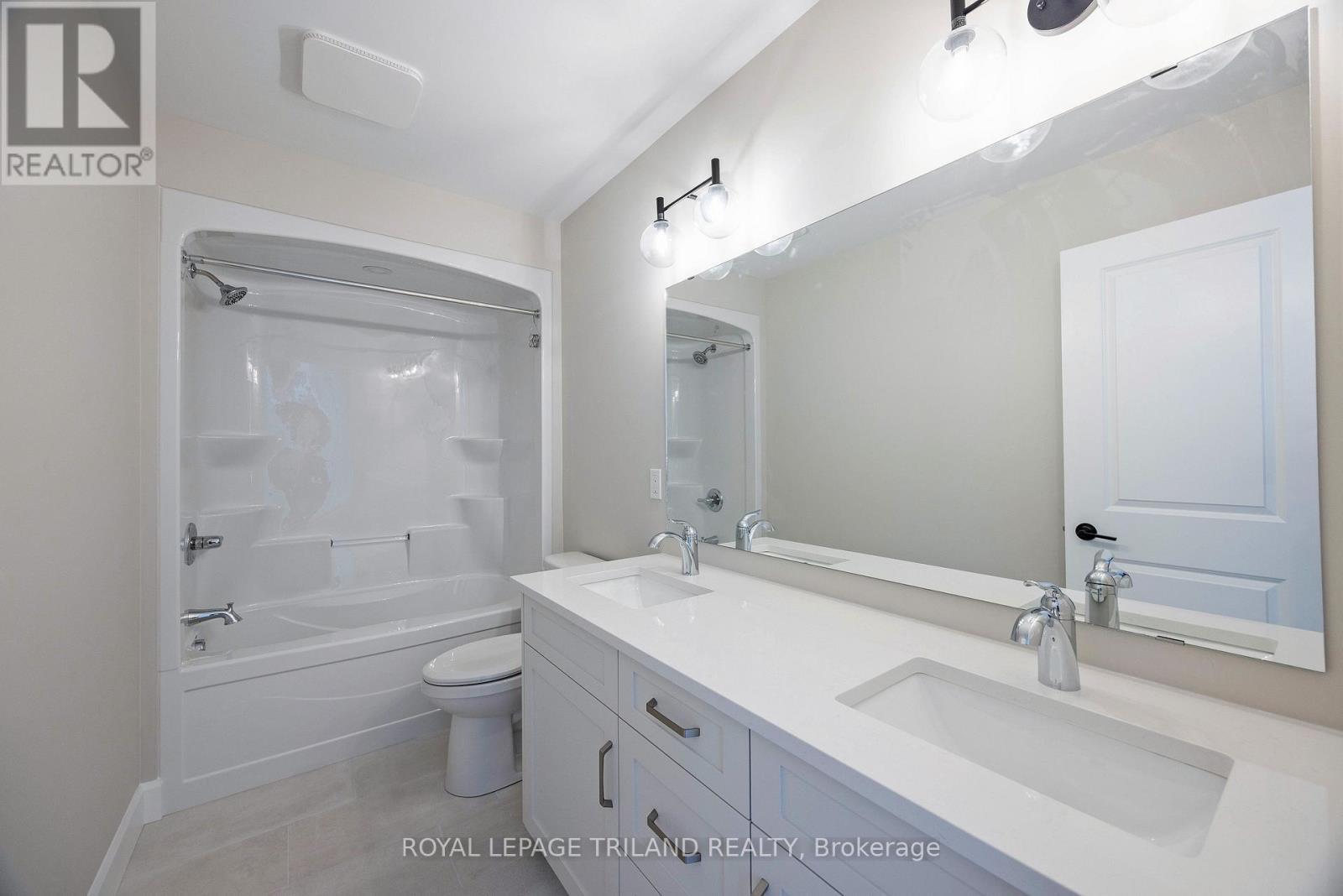 116 Aspen Parkway, Aylmer, ON - Indoor Photo Showing Bathroom