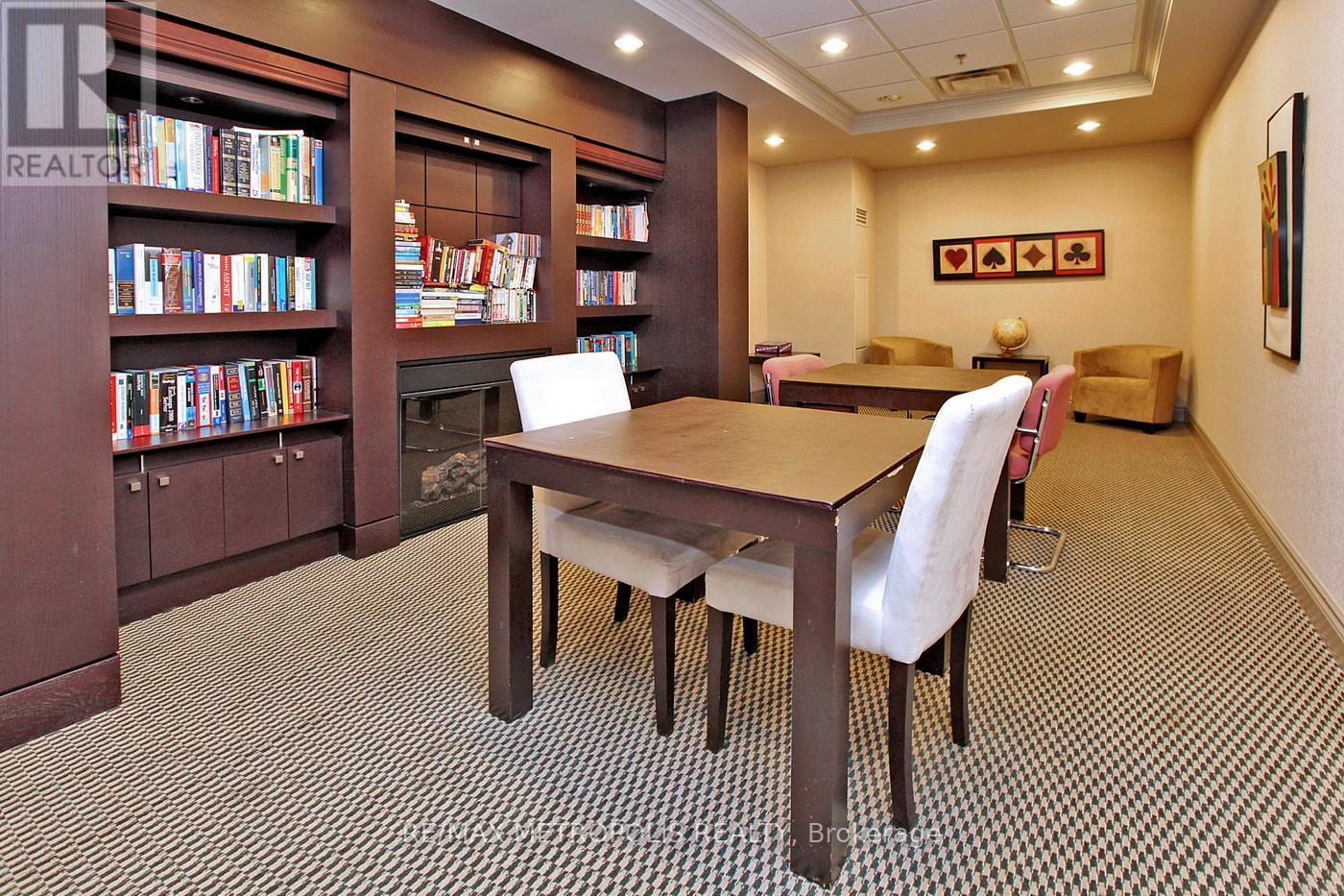 2006 - 30 Grand Trunk Crescent, Toronto, ON - Indoor Photo Showing Office