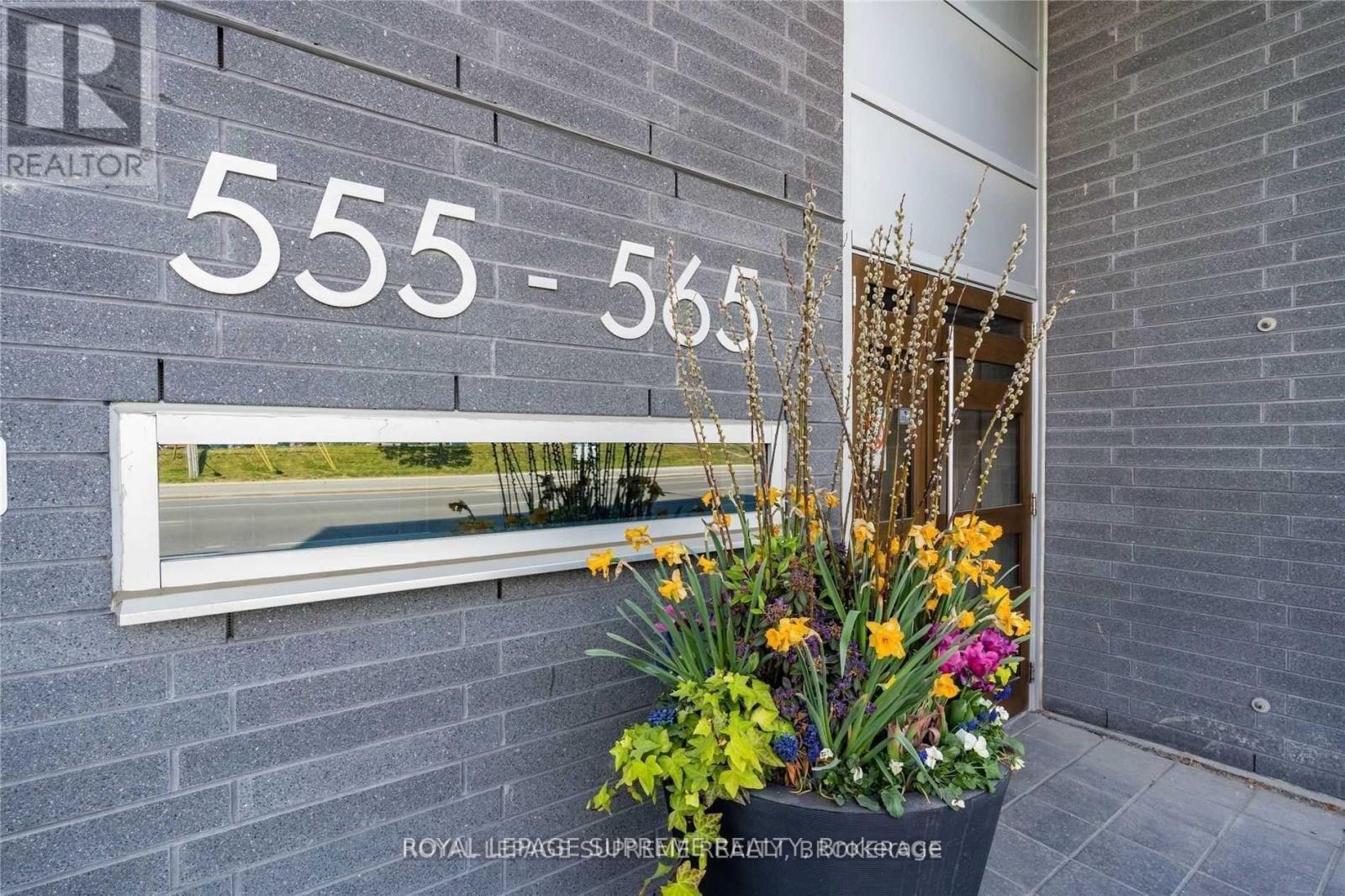 E707 - 555 Wilson Avenue, Toronto, ON - Outdoor