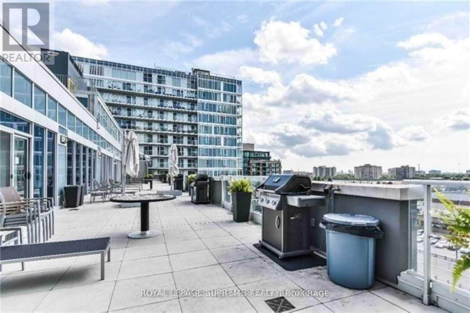 E707 - 555 Wilson Avenue, Toronto, ON - Outdoor