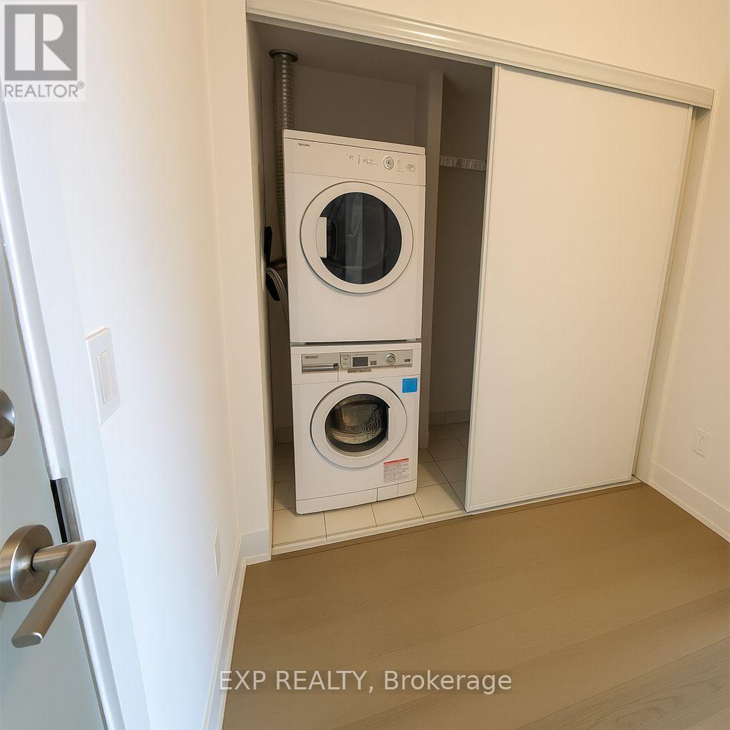 503 - 7 Kenaston Gardens, Toronto, ON - Indoor Photo Showing Laundry Room