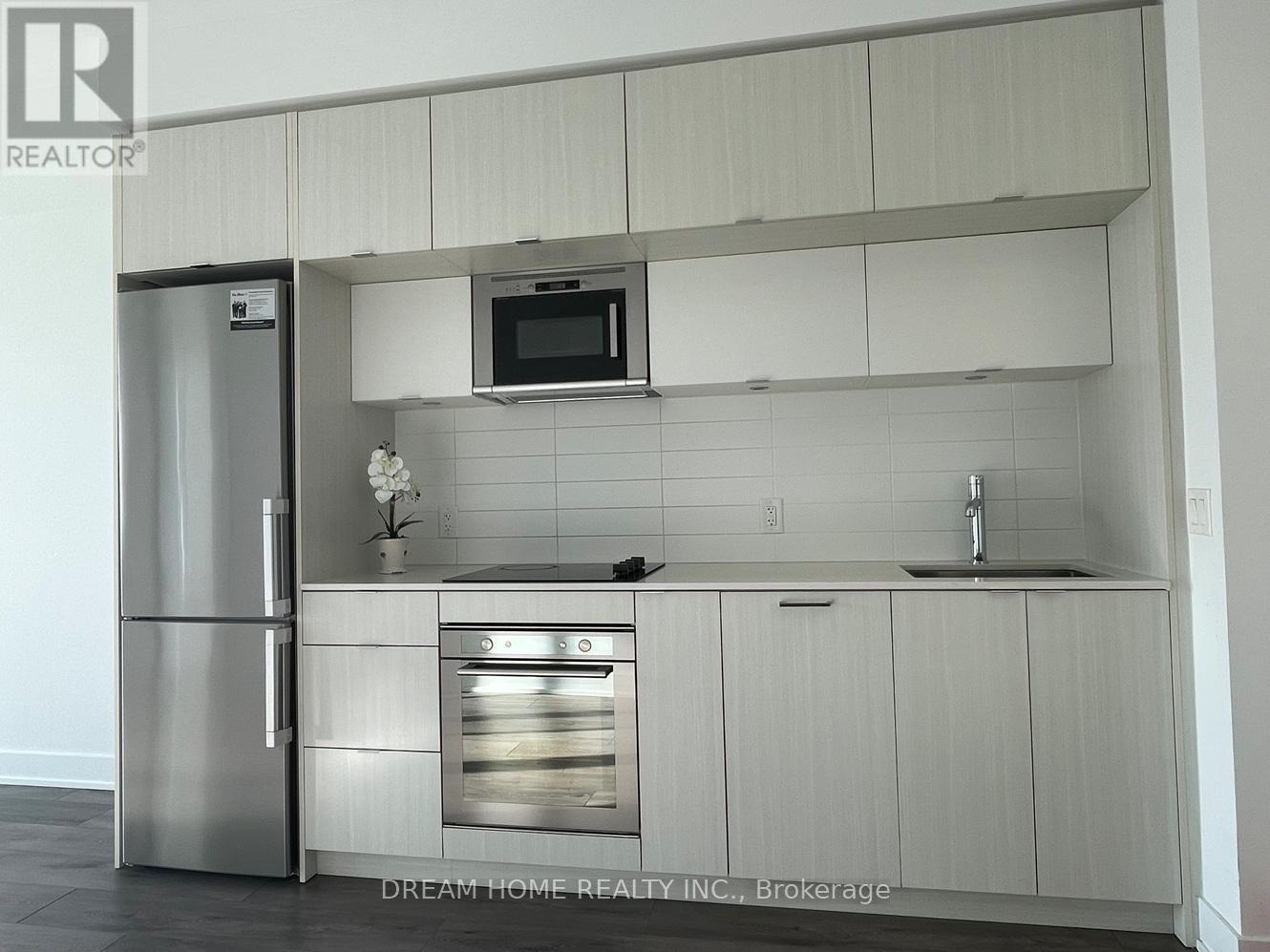 2620 - 585 Bloor Street, Toronto, ON - Indoor Photo Showing Kitchen With Upgraded Kitchen