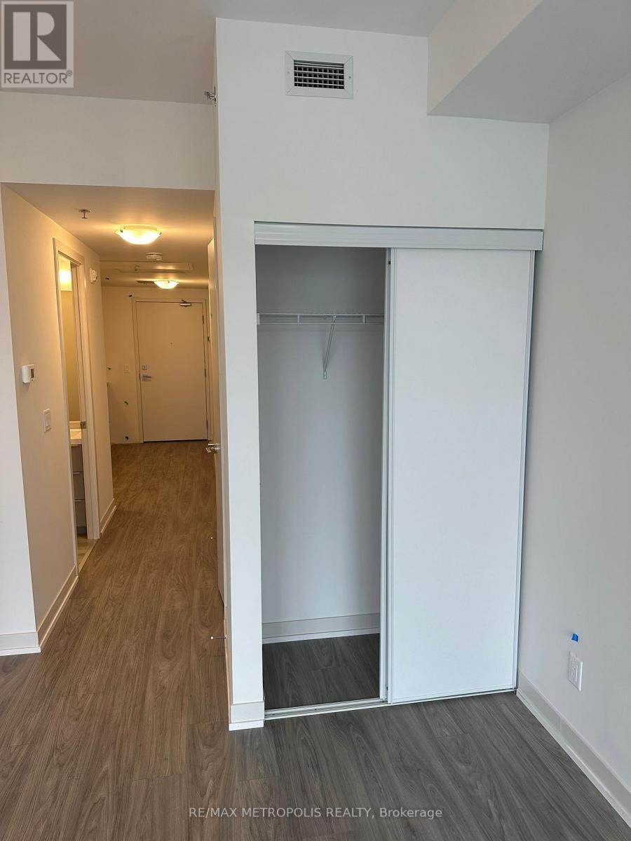 103 - 2209 Kingston Road, Toronto, ON - Indoor Photo Showing Other Room