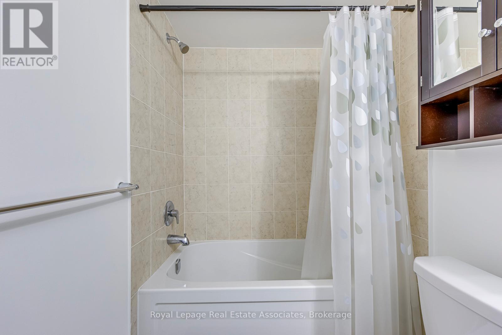 310 - 1555 Kingston Road, Pickering, ON