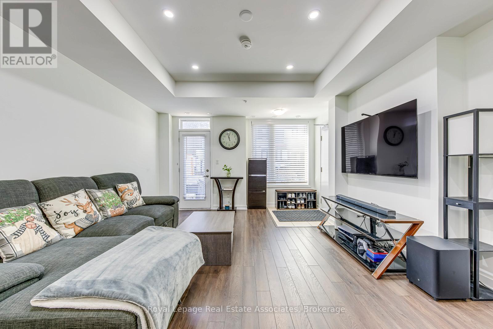 310 - 1555 Kingston Road, Pickering, ON