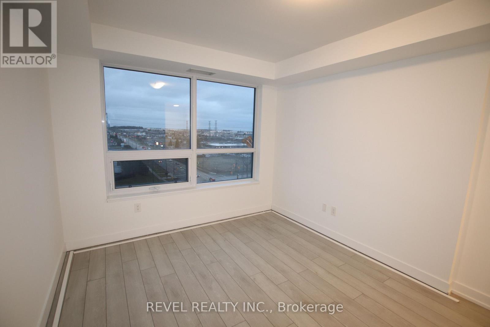 912 - 1480 Bayly Street, Pickering, ON - Indoor Photo Showing Other Room