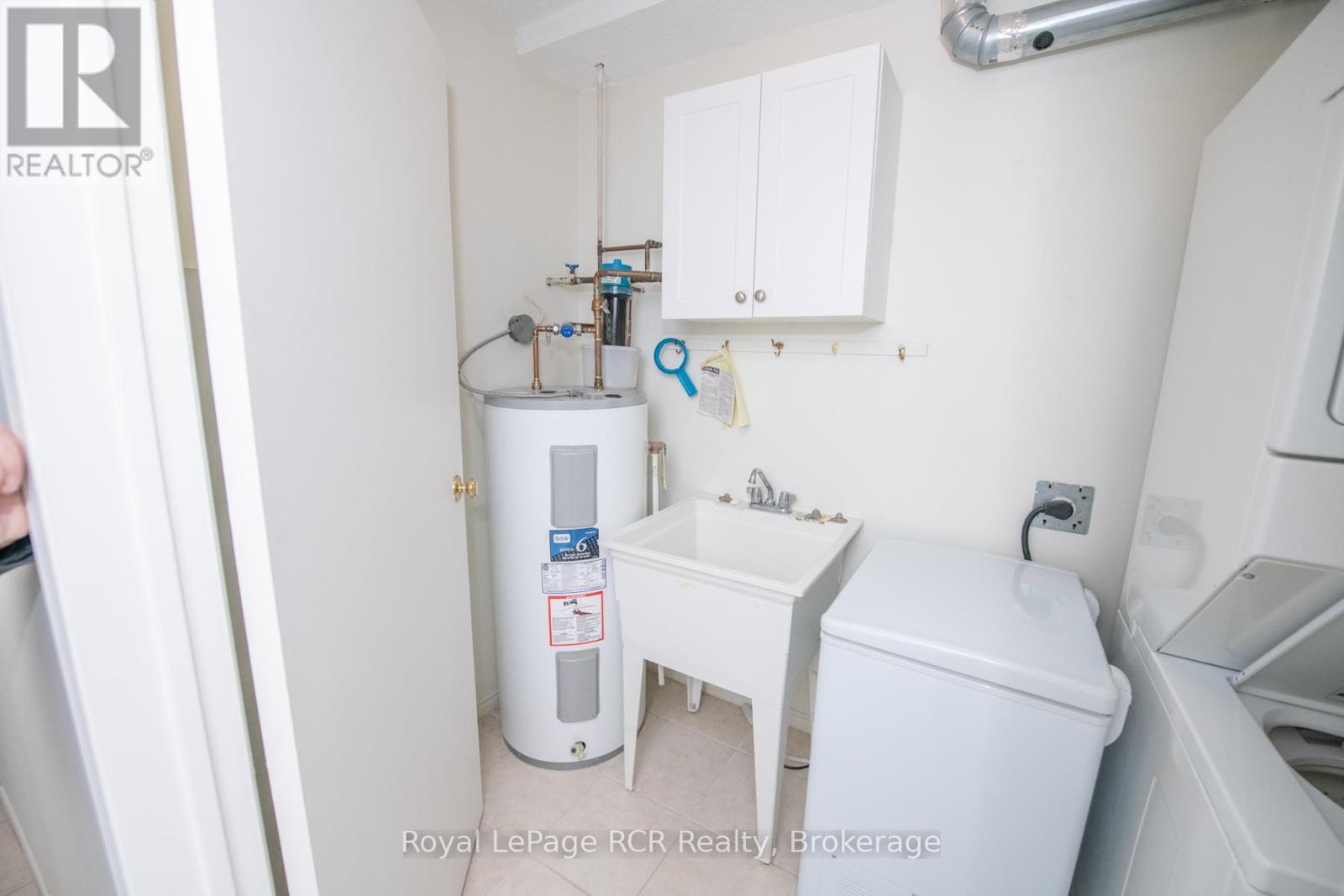 306 - 497 Birmingham St West Street W, Wellington North (Mount Forest), ON - Indoor Photo Showing Laundry Room