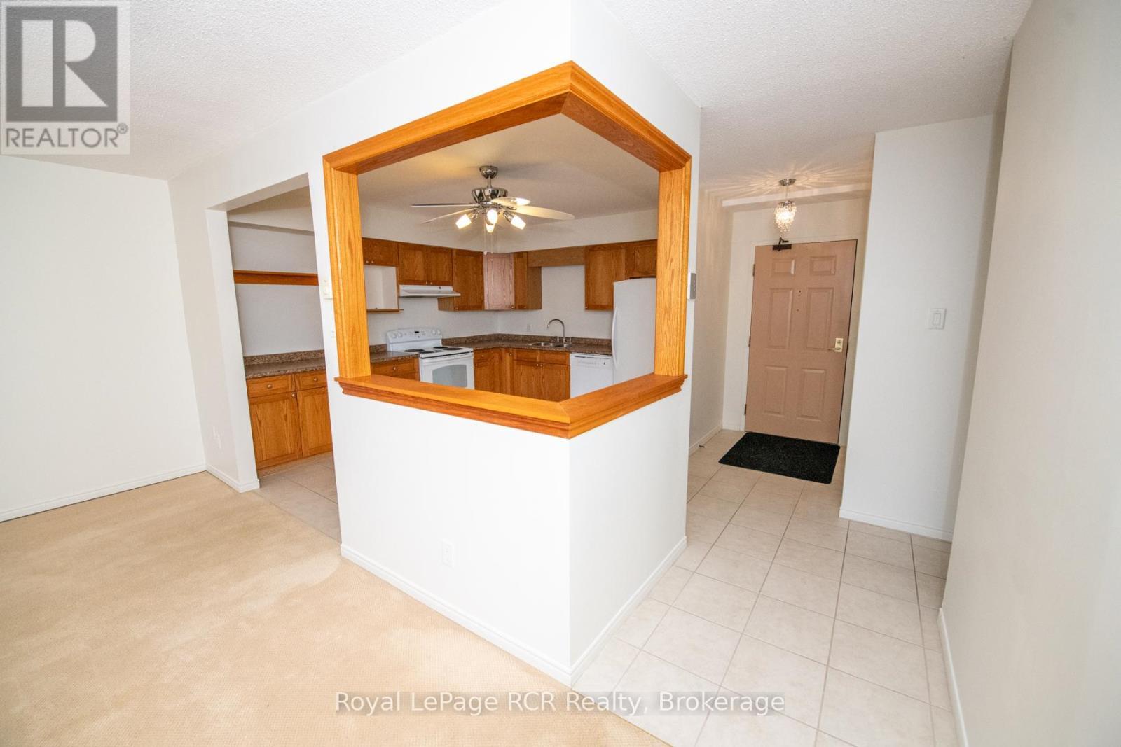 306 - 497 Birmingham St West Street W, Wellington North (Mount Forest), ON - Indoor Photo Showing Kitchen