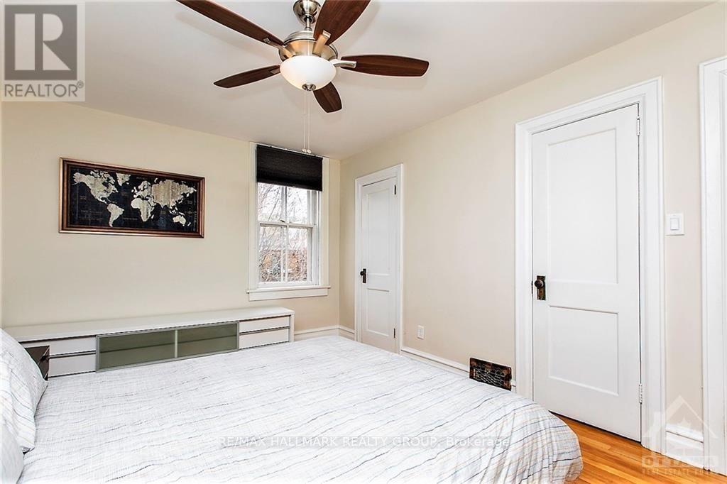 9 1/2 Ella Street, Ottawa, ON - Indoor Photo Showing Bedroom