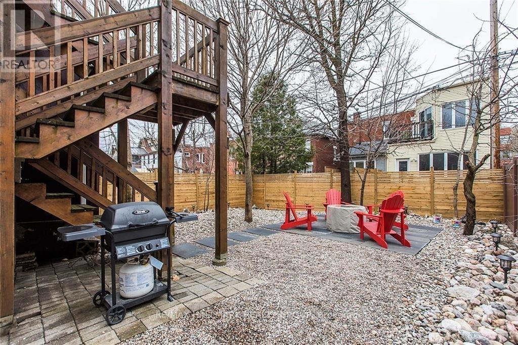 9 1/2 Ella Street, Ottawa, ON - Outdoor