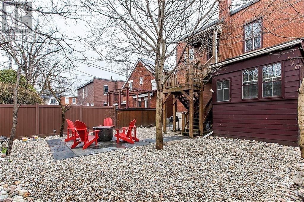 9 1/2 Ella Street, Ottawa, ON - Outdoor