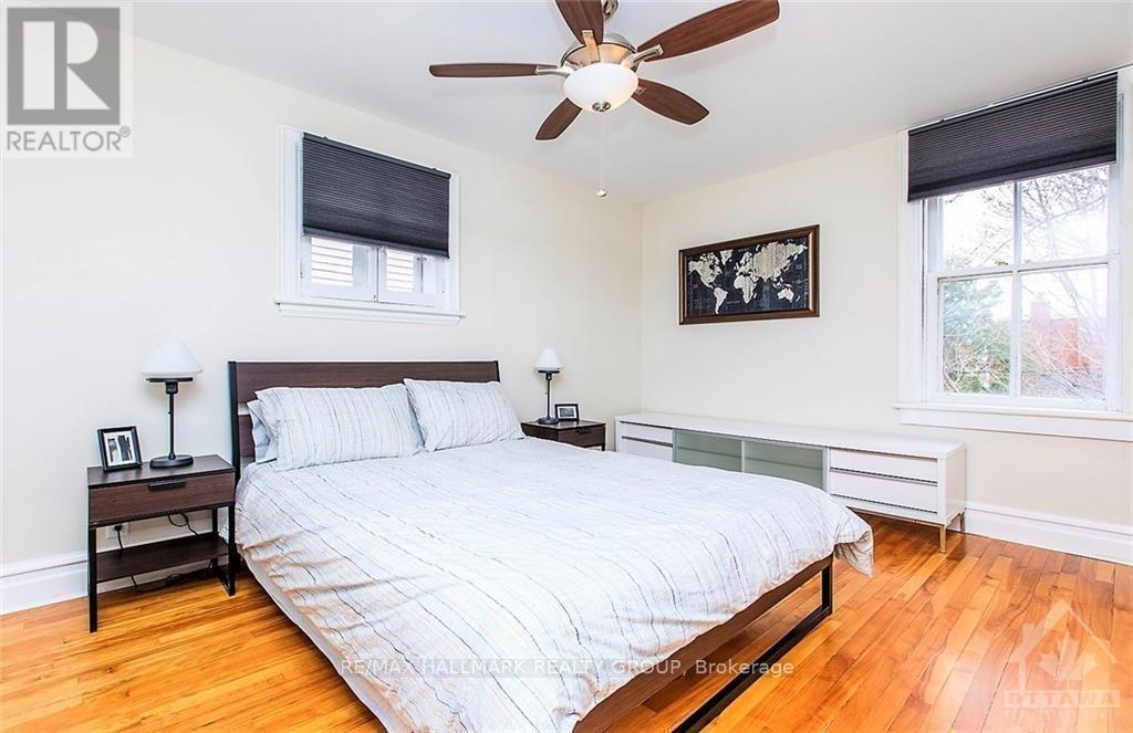 9 1/2 Ella Street, Ottawa, ON - Indoor Photo Showing Bedroom