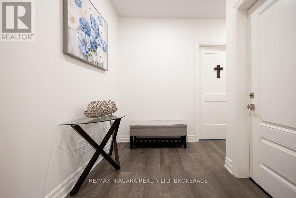 Upper - 7416 Parkside Road, Niagara Falls (Brown), ON - Indoor Photo Showing Other Room