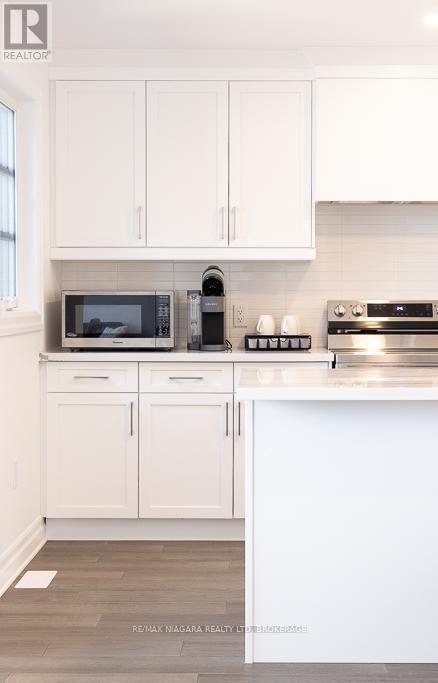 Upper - 7416 Parkside Road, Niagara Falls (Brown), ON - Photo Showing Kitchen