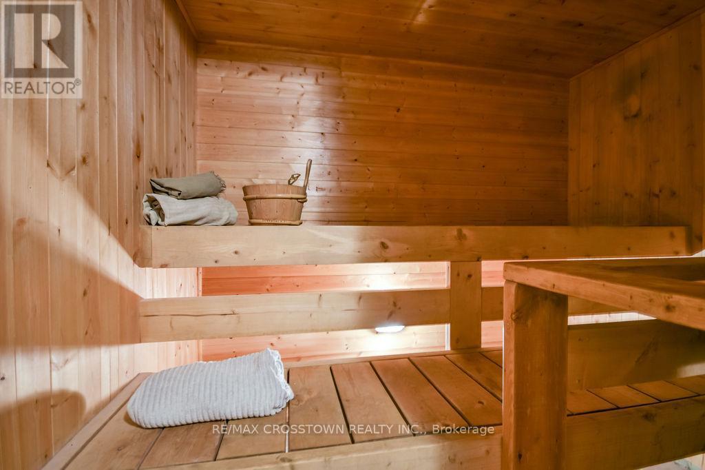 25 Cunningham Drive, Essa, ON - Indoor