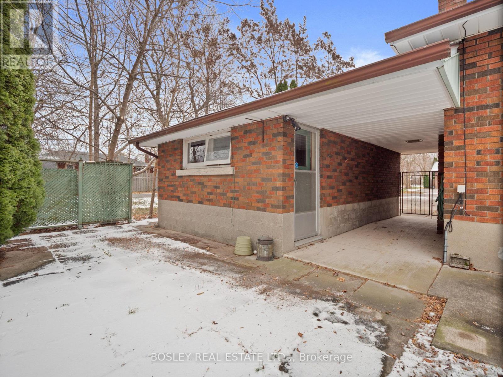 33 Tamarack Avenue, St. Catharines (Bunting/Linwell), ON - Outdoor With Exterior