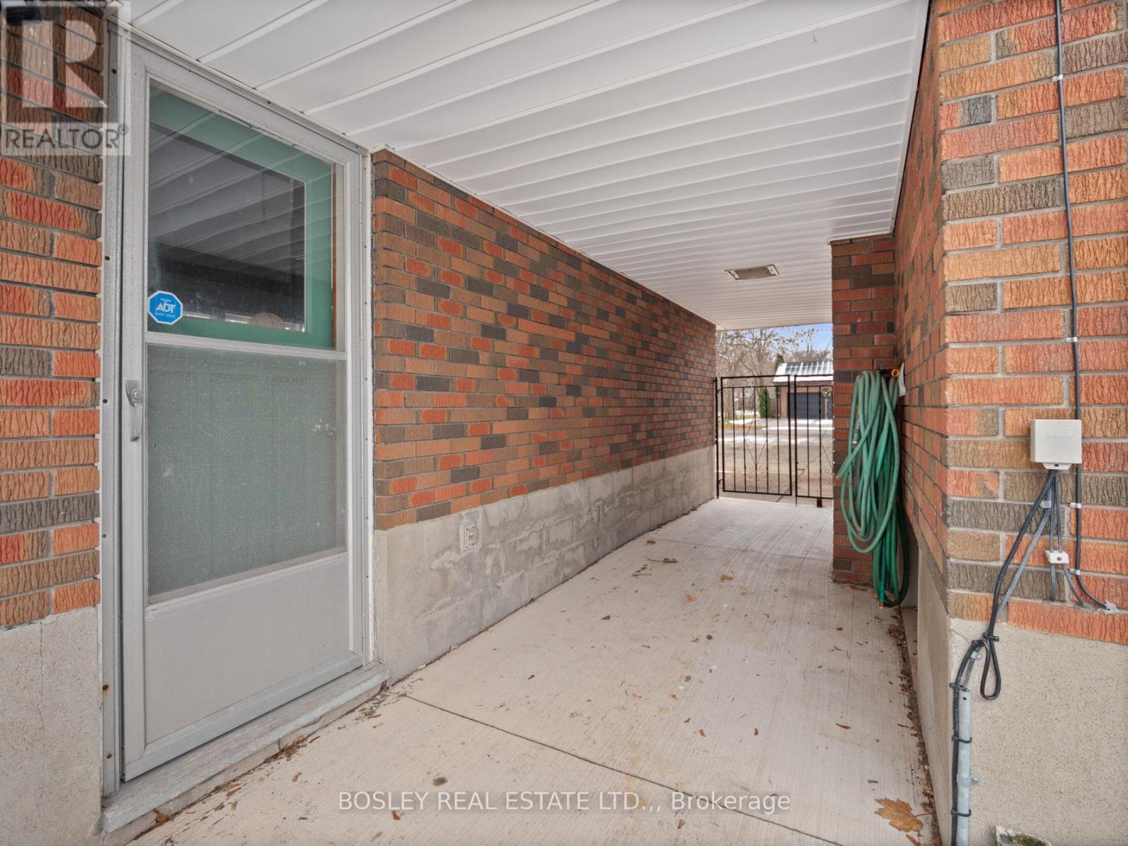 33 Tamarack Avenue, St. Catharines (Bunting/Linwell), ON - Outdoor With Exterior