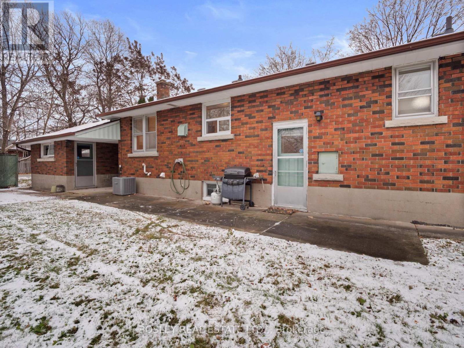 33 Tamarack Avenue, St. Catharines (Bunting/Linwell), ON - Outdoor With Exterior