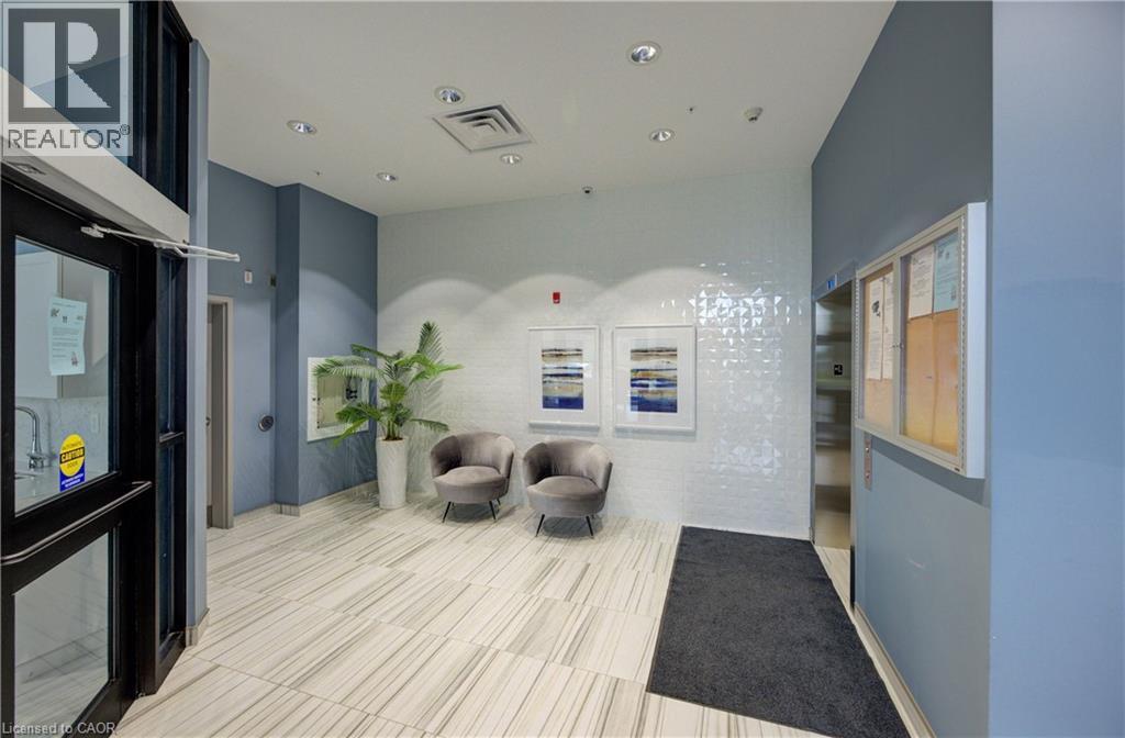 195 Commonwealth Street Unit# 213, Kitchener, ON - Indoor Photo Showing Other Room