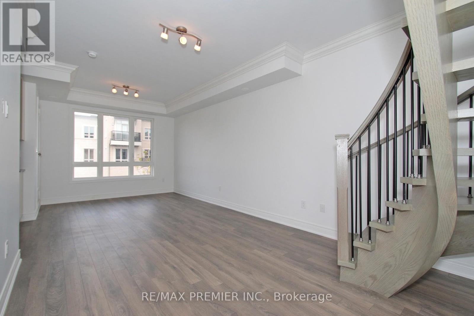 17 - 125 Kayla Crescent, Vaughan, ON - Indoor Photo Showing Other Room