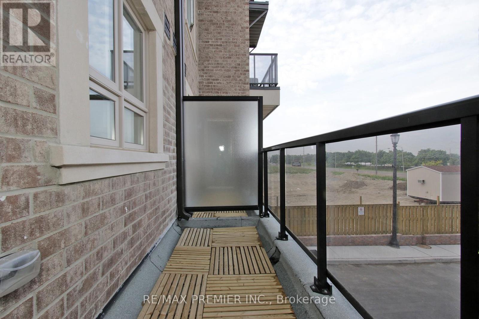 17 - 125 Kayla Crescent, Vaughan, ON - Outdoor With Exterior