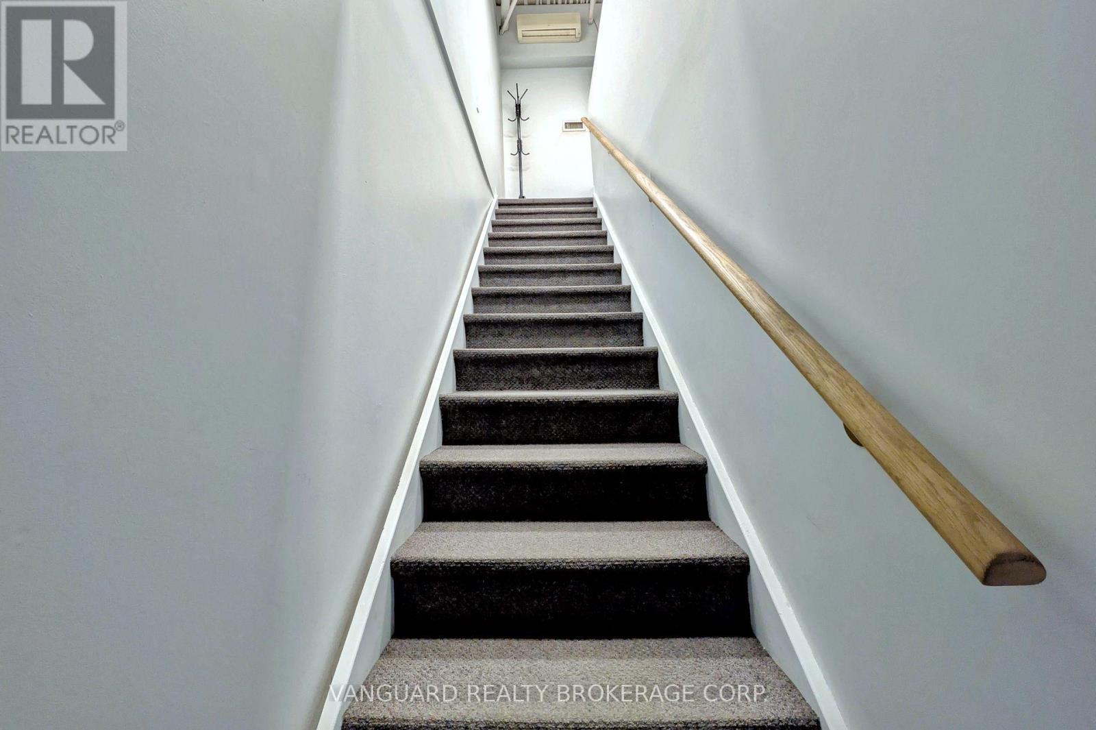 14 - 129 Rowntree Dairy Road, Vaughan, ON