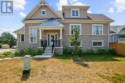 3205 MOSLEY STREET Wasaga Beach, ON L9Z 1V4