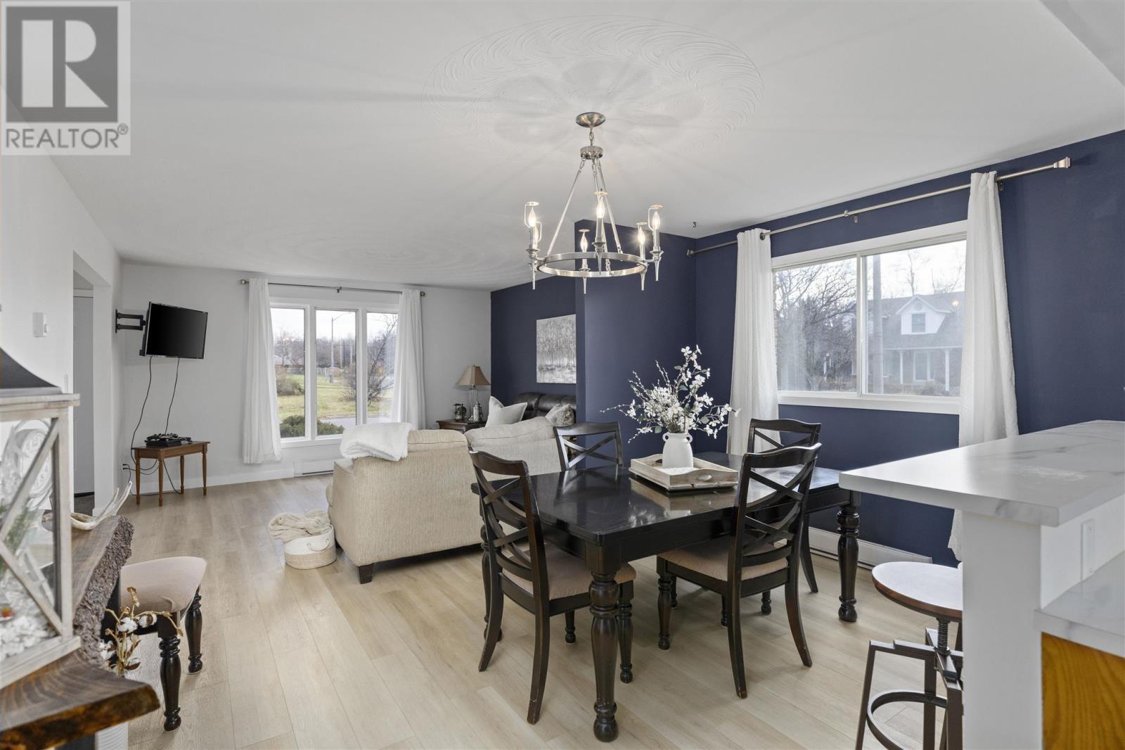 3 Charlotte Dr, Sault Ste. Marie, ON - Indoor Photo Showing Dining Room