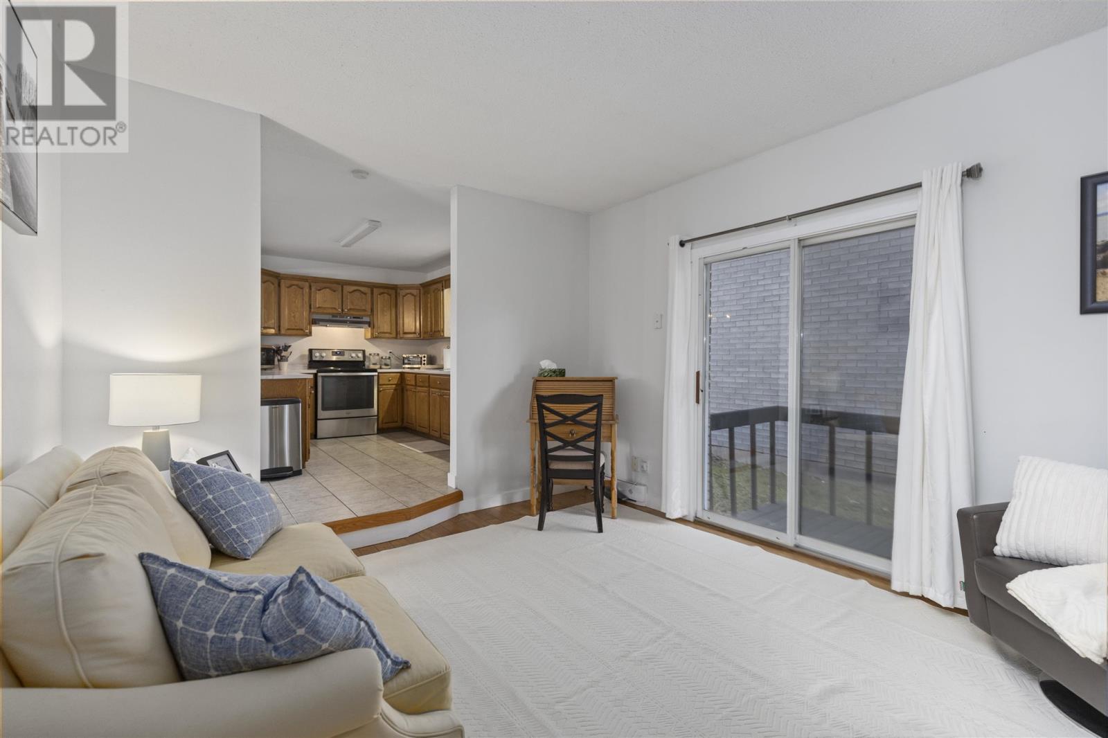 3 Charlotte Dr, Sault Ste. Marie, ON - Indoor Photo Showing Living Room