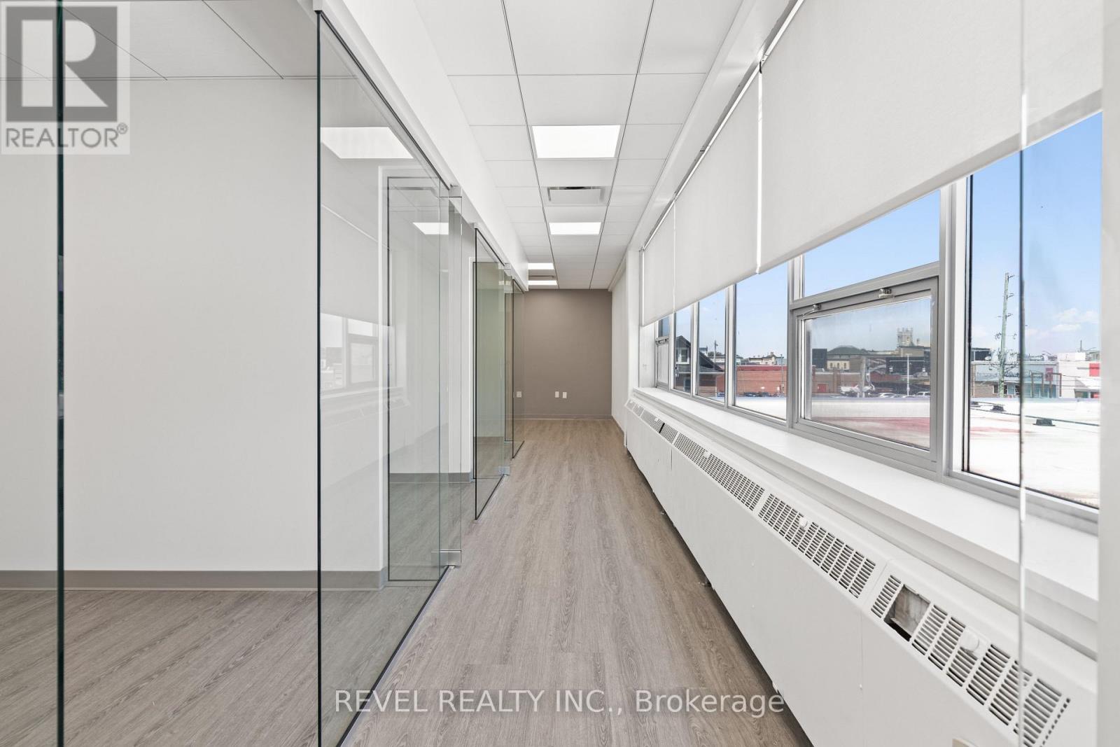 Upper 3 - 34 Cambridge Street S, Kawartha Lakes (Lindsay), ON