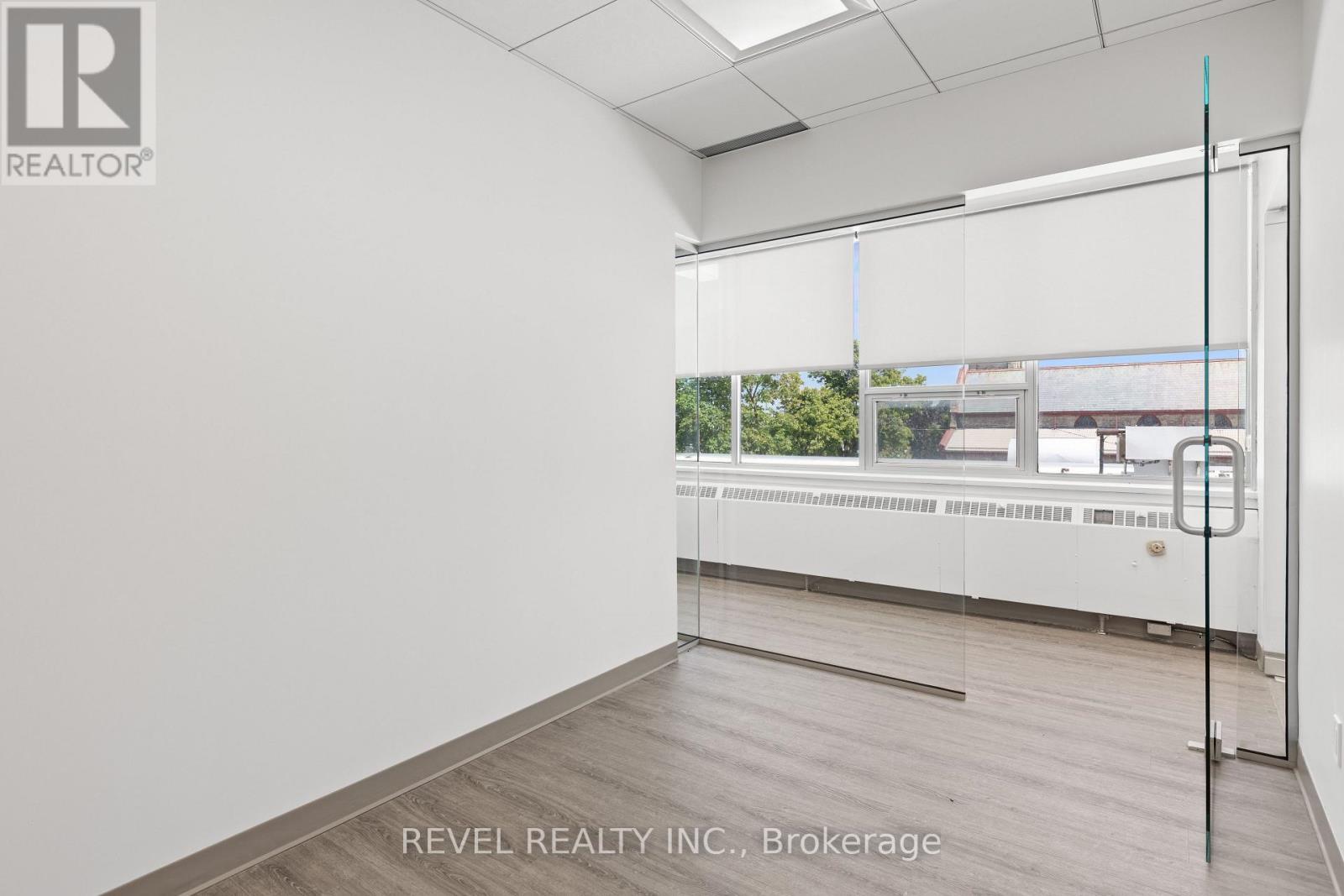 Upper 3 - 34 Cambridge Street S, Kawartha Lakes (Lindsay), ON