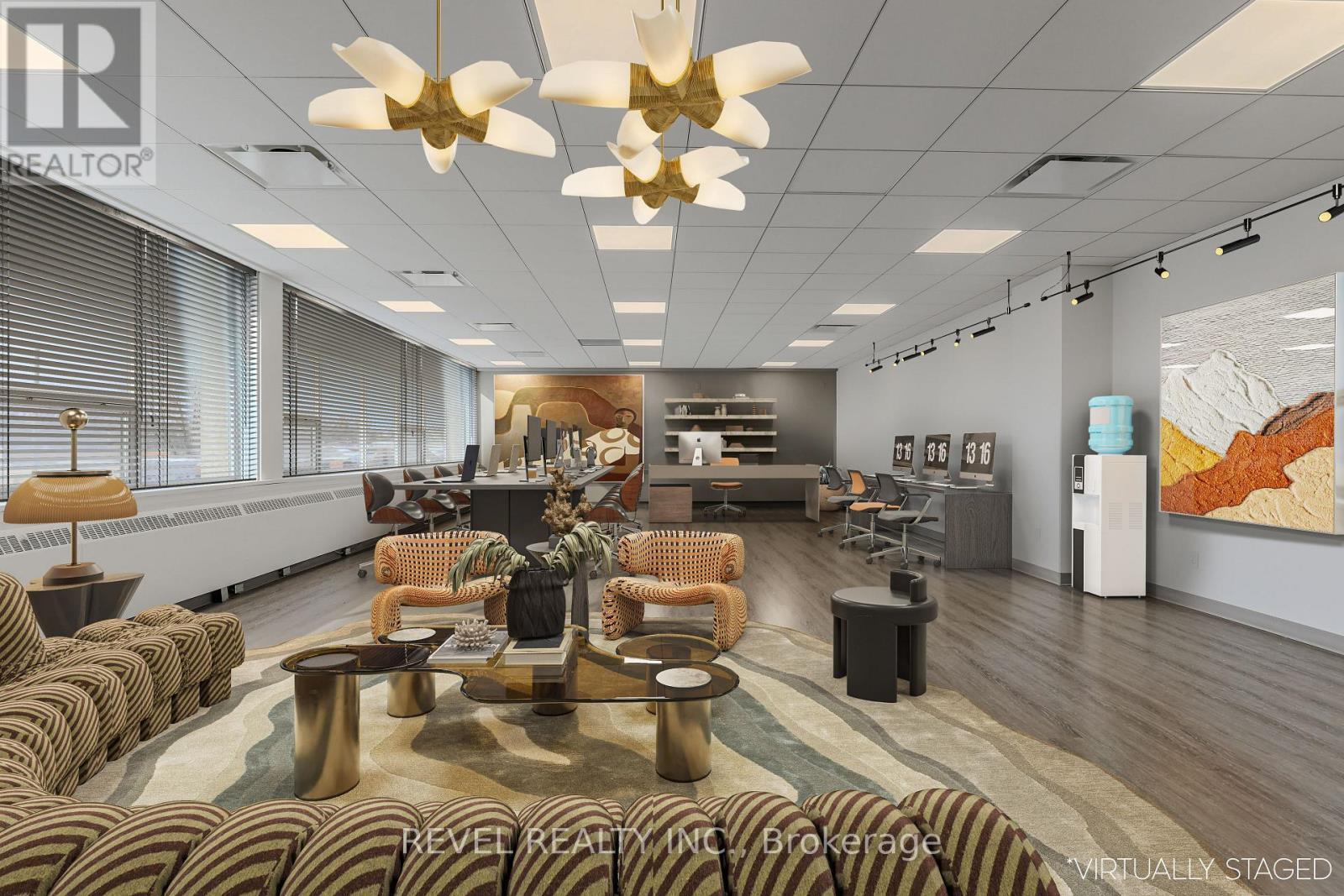 Upper 2 - 34 Cambridge Street S, Kawartha Lakes (Lindsay), ON