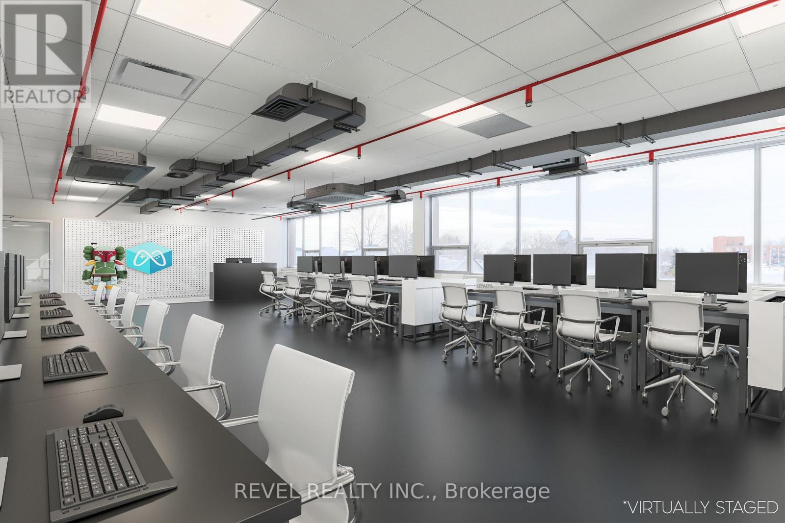 Upper 2 - 34 Cambridge Street S, Kawartha Lakes (Lindsay), ON