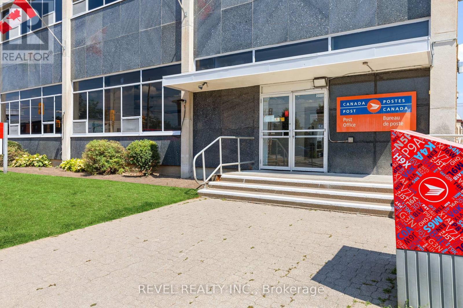 Upper 2 - 34 Cambridge Street S, Kawartha Lakes (Lindsay), ON