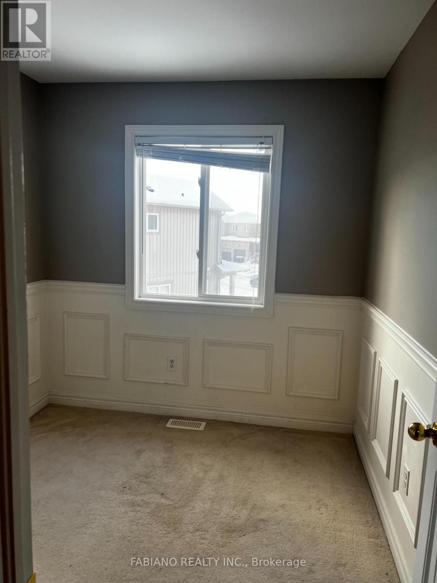 9 Admiral Crescent, Essa, ON - Indoor Photo Showing Other Room