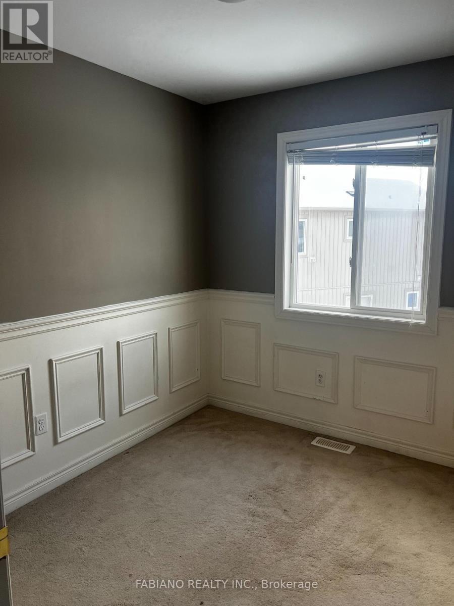 9 Admiral Crescent, Essa, ON - Indoor Photo Showing Other Room