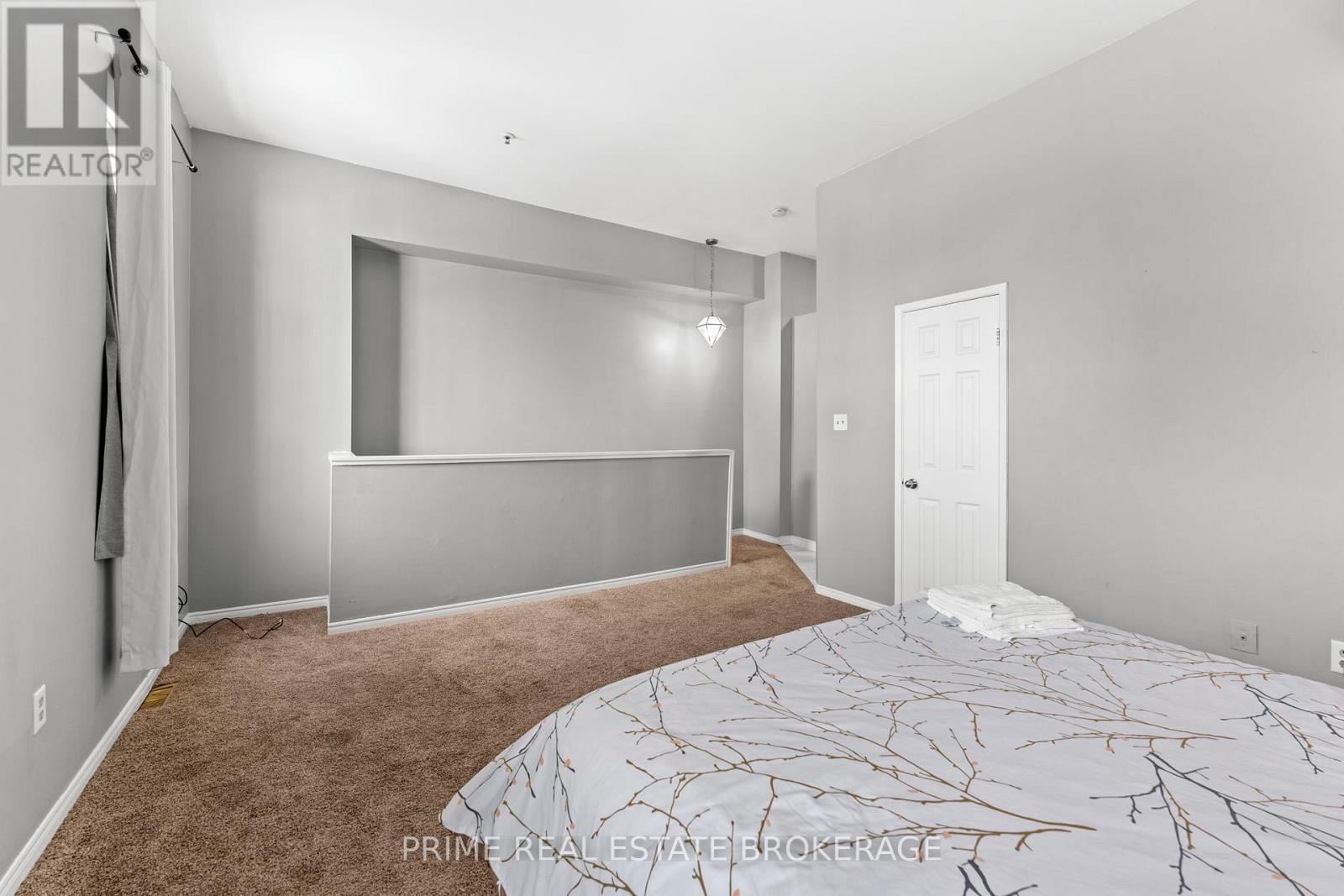 Unit 5 - 366 Richmond Street, London East (East K), ON - Indoor Photo Showing Bedroom