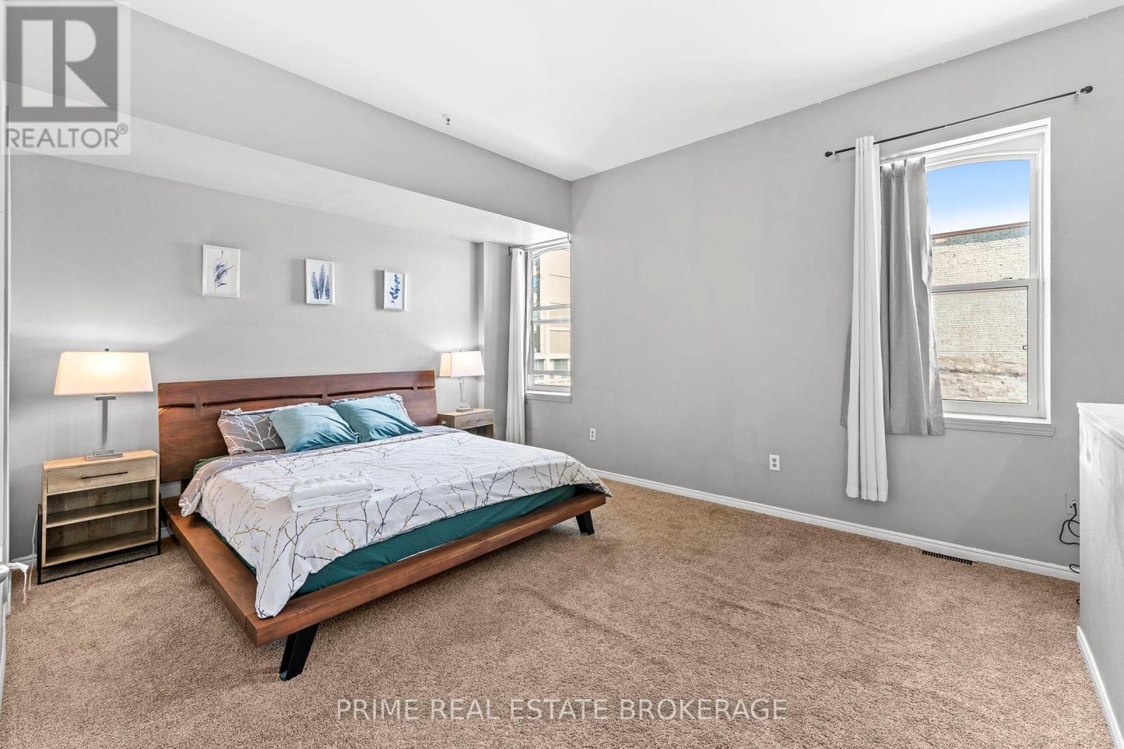 Unit 5 - 366 Richmond Street, London East (East K), ON - Indoor Photo Showing Bedroom