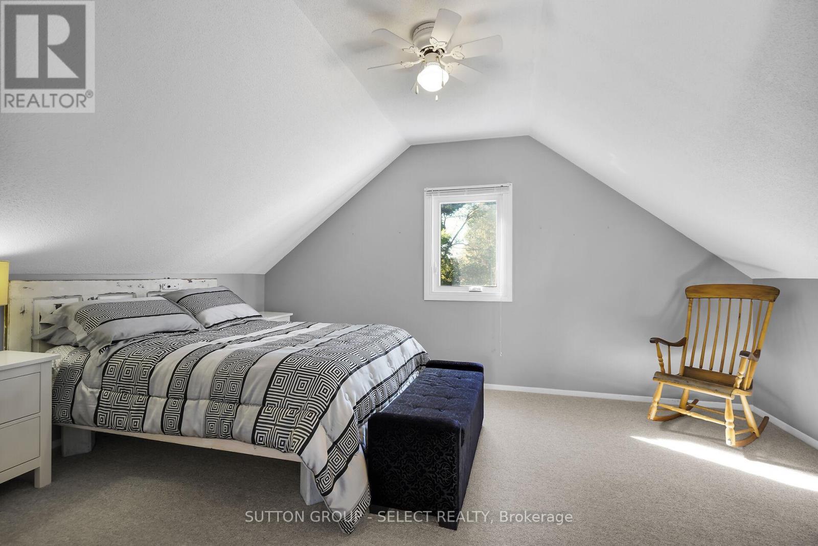 53 Graydon Street, London East (East N), ON - Indoor Photo Showing Bedroom