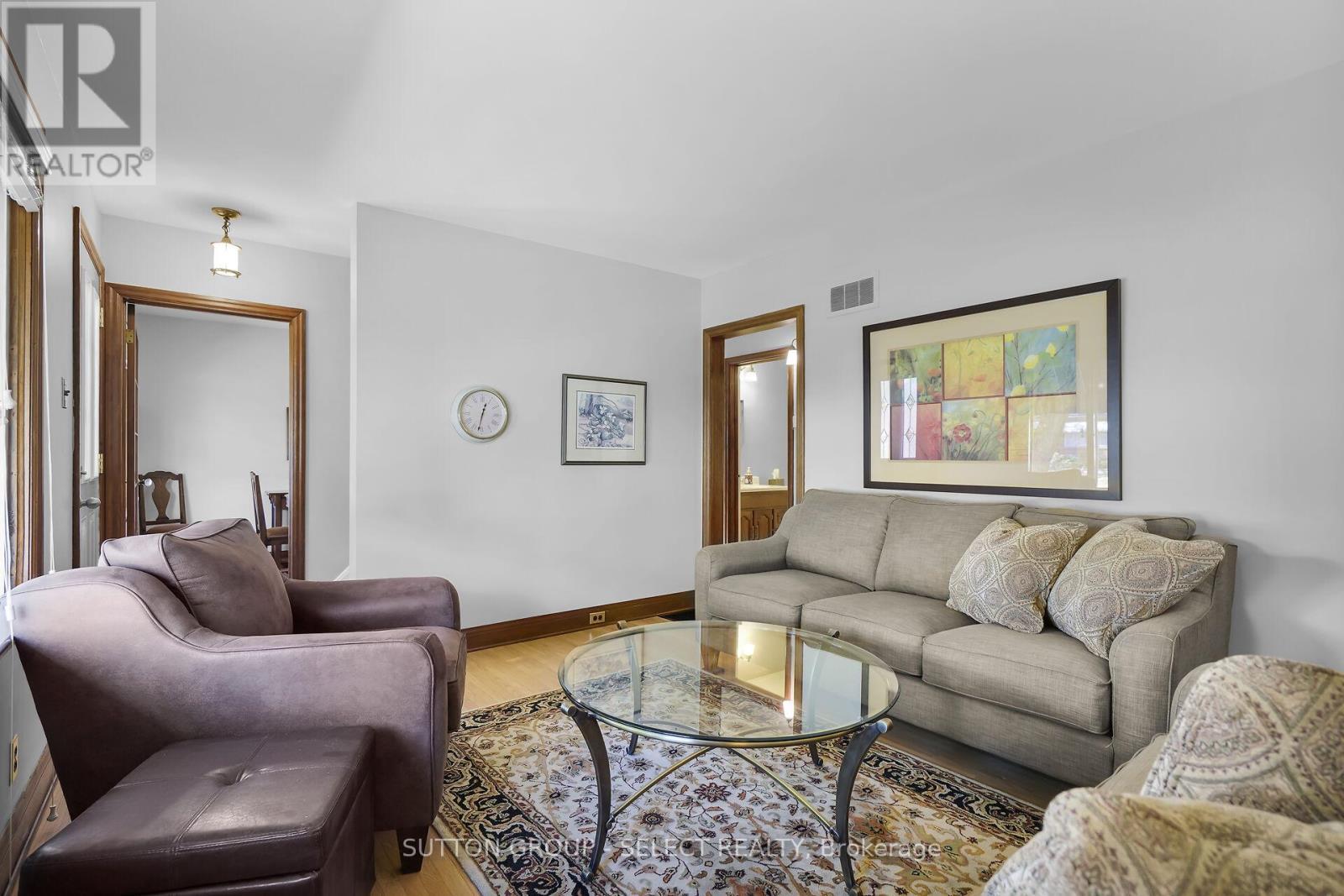 53 Graydon Street, London East (East N), ON - Indoor Photo Showing Living Room