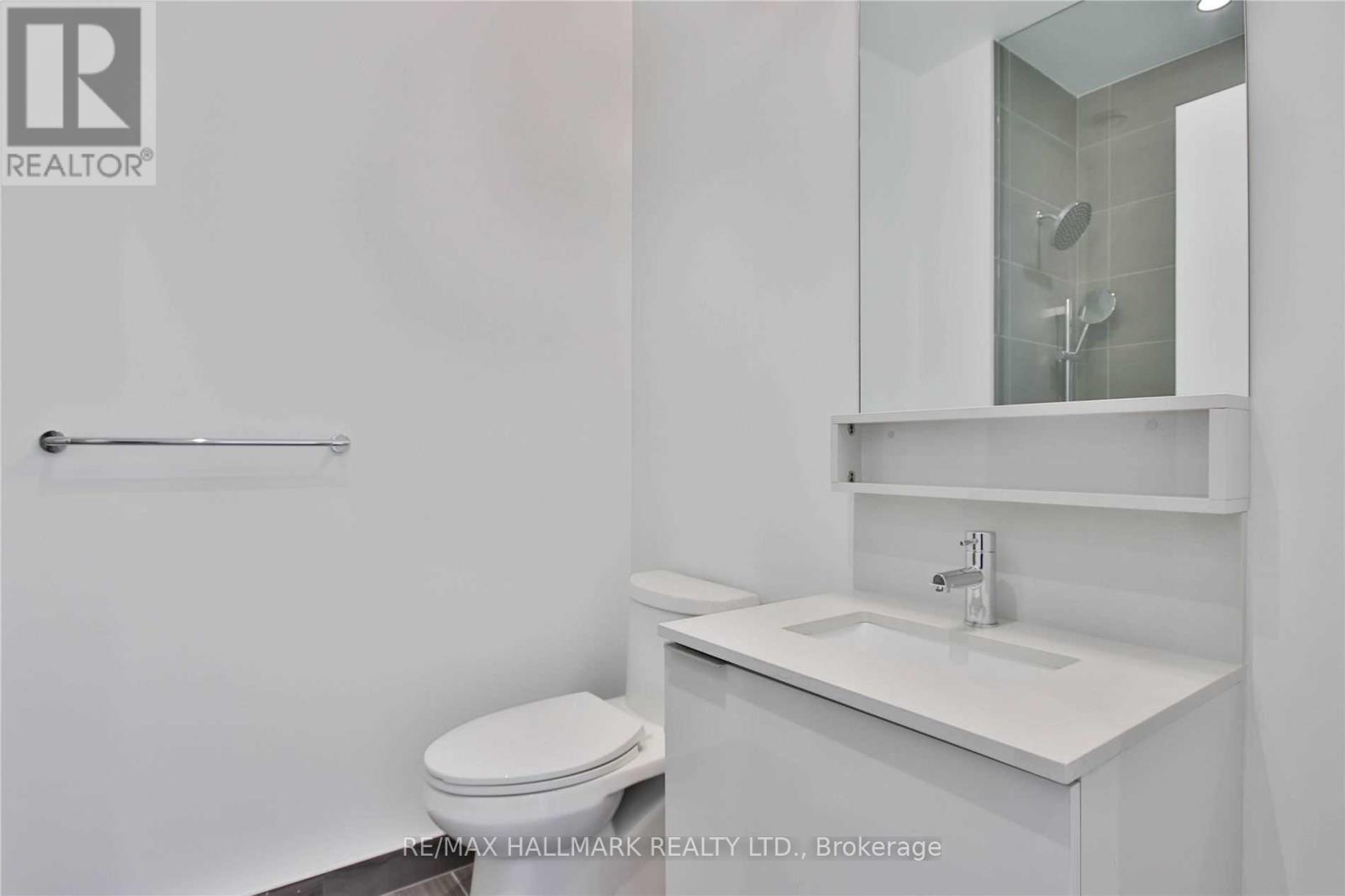 1206 - 5 Buttermill Avenue, Vaughan, ON - Indoor Photo Showing Bathroom