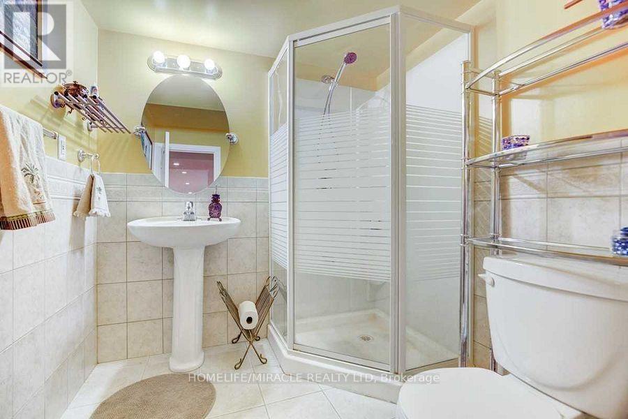 Bsmt - 25 Marine Drive, Brampton, ON - Indoor Photo Showing Bathroom